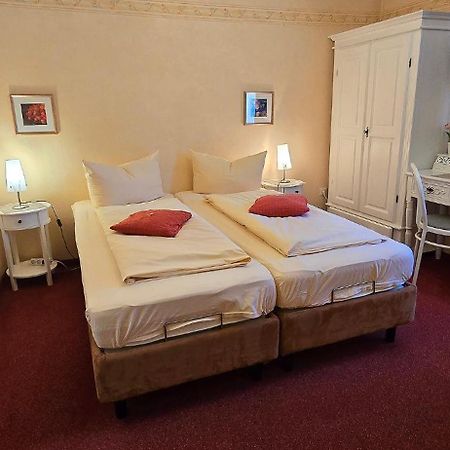 Haus Jutta Hotell Goessweinstein Eksteriør bilde