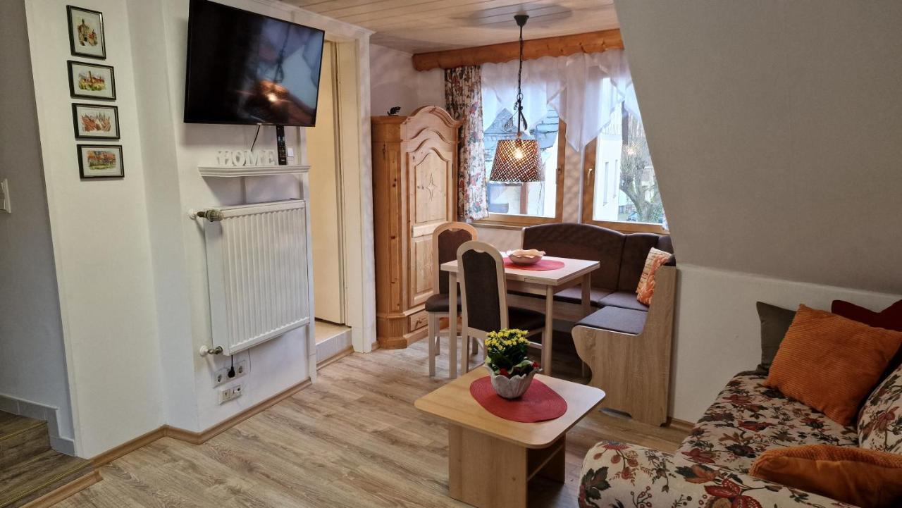 Haus Jutta Hotell Goessweinstein Eksteriør bilde